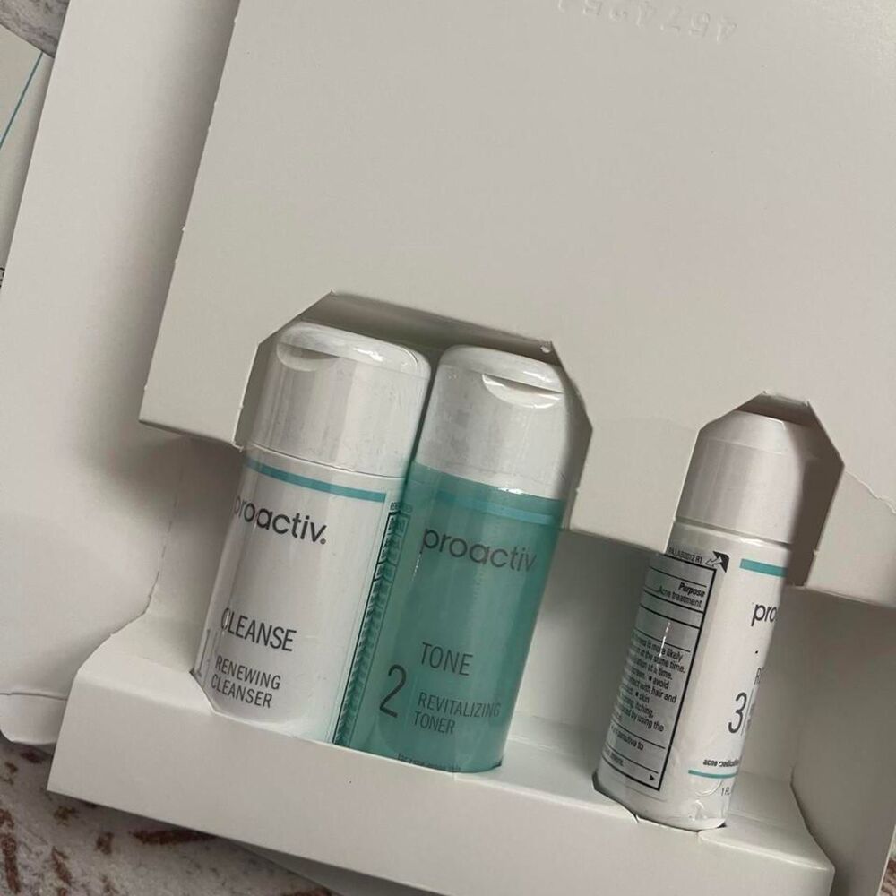 Proactiv skin care brand new set 30 days - Picture 2 of 2